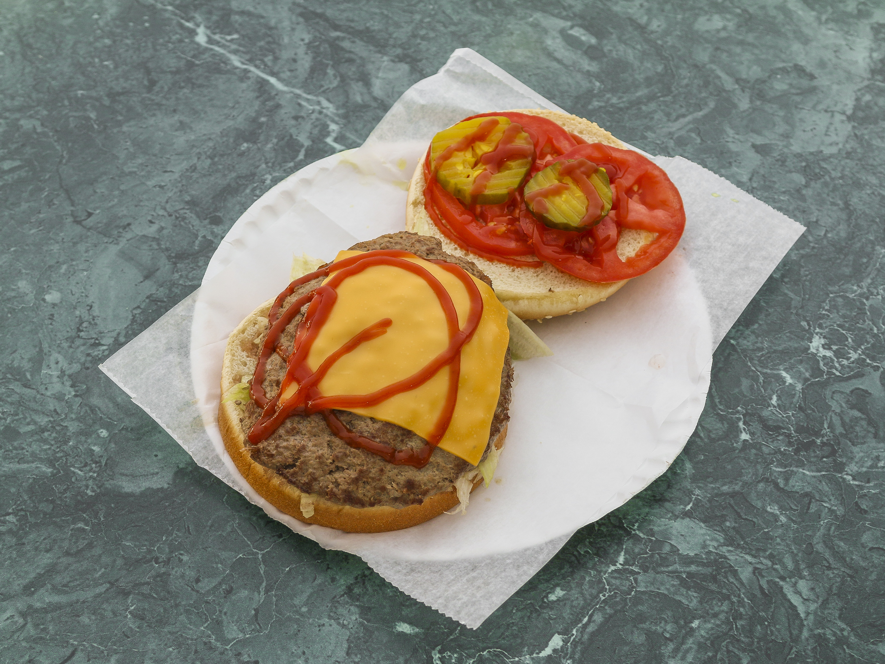 Order 1/4 Cheeseburger food online from New York Fried Chicken & Pizza store, Freehold on bringmethat.com