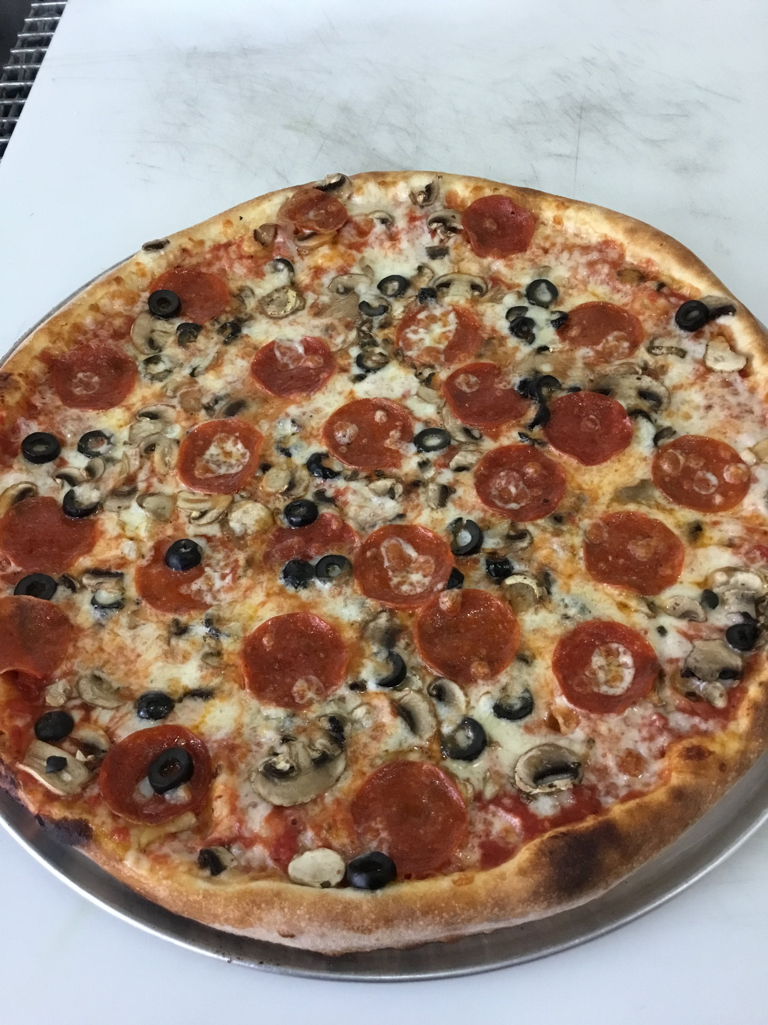 Order Coney Island Pizza - 14" food online from Vinnie Pizzeria store, Martinez on bringmethat.com