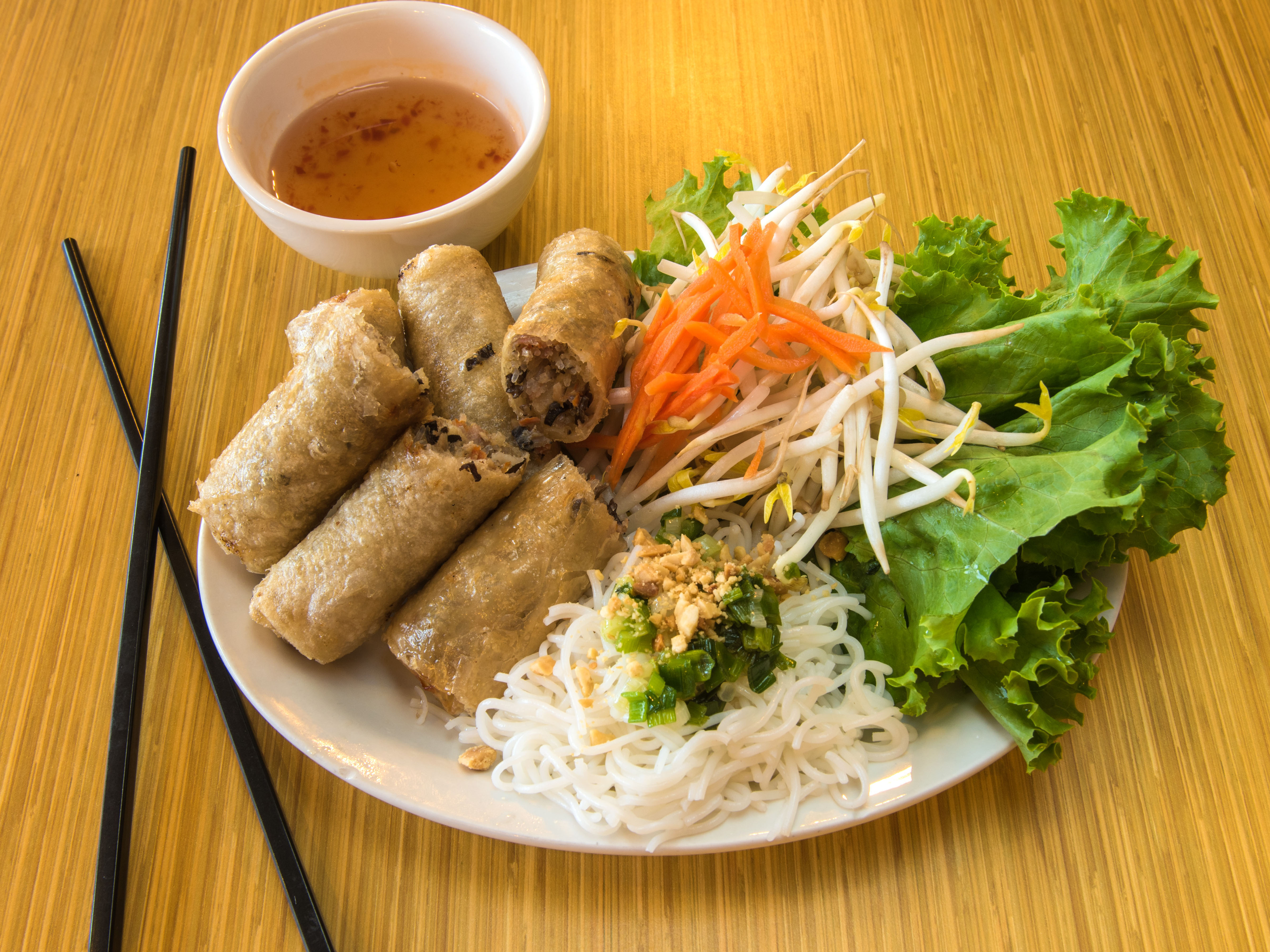 Order A5. 6 Pieces Vietnamese Eggrolls food online from Pho Bom store, Denver on bringmethat.com