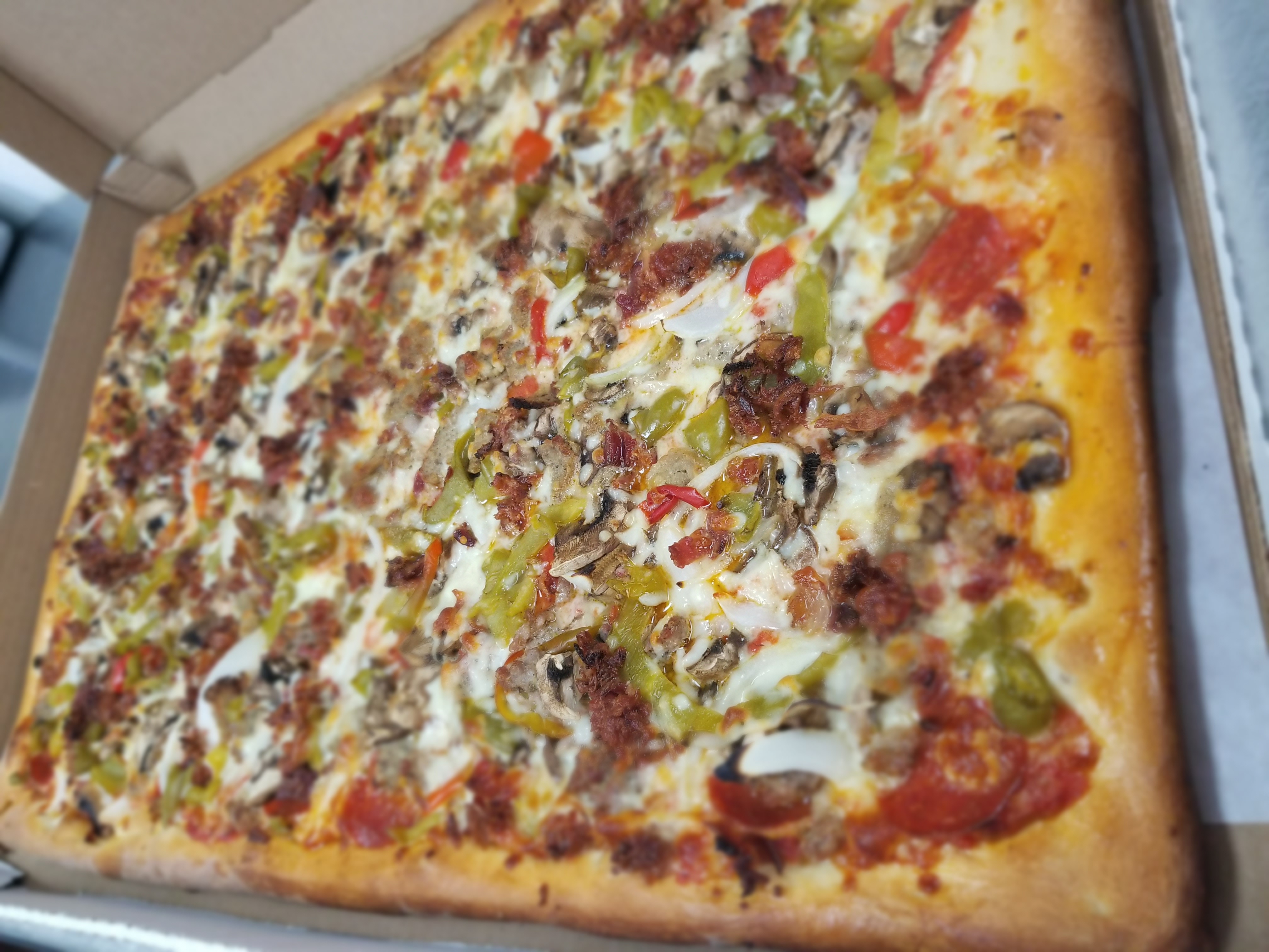 Order Panaro's Special Pizza food online from Panaro's Pizzeria store, Bridgeport on bringmethat.com