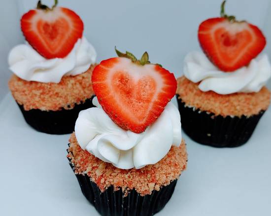 Order Strawberry Crunch food online from Almond Cakes & Catering store, Dallas on bringmethat.com