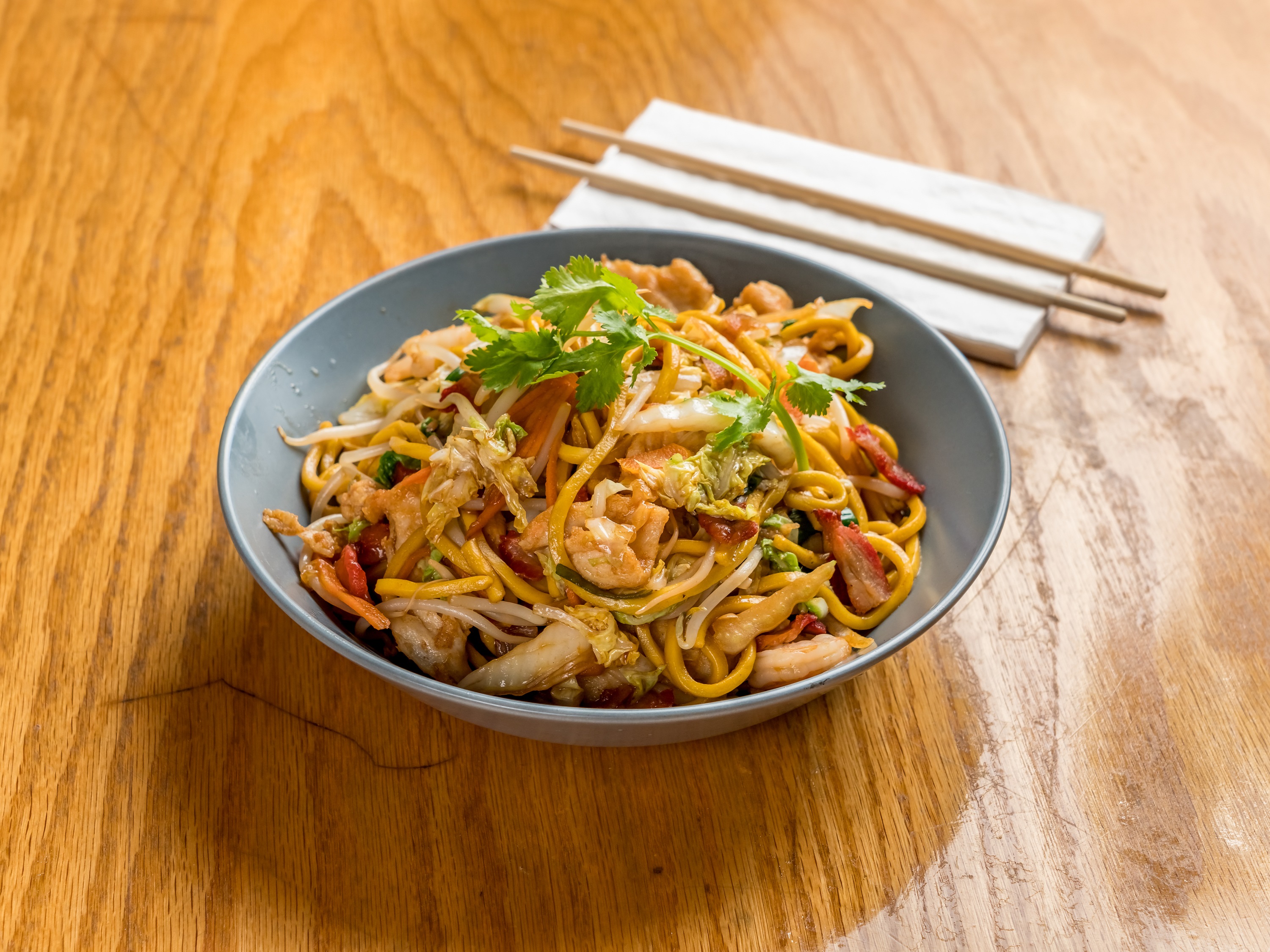 Order F16. House Special Lo Mein food online from 1089 Noodle House store, Stony Brook on bringmethat.com