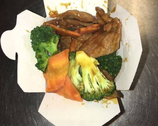 Order 43.Beef with Broccoli food online from Panda Garden Buffet Inc store, Cookeville on bringmethat.com