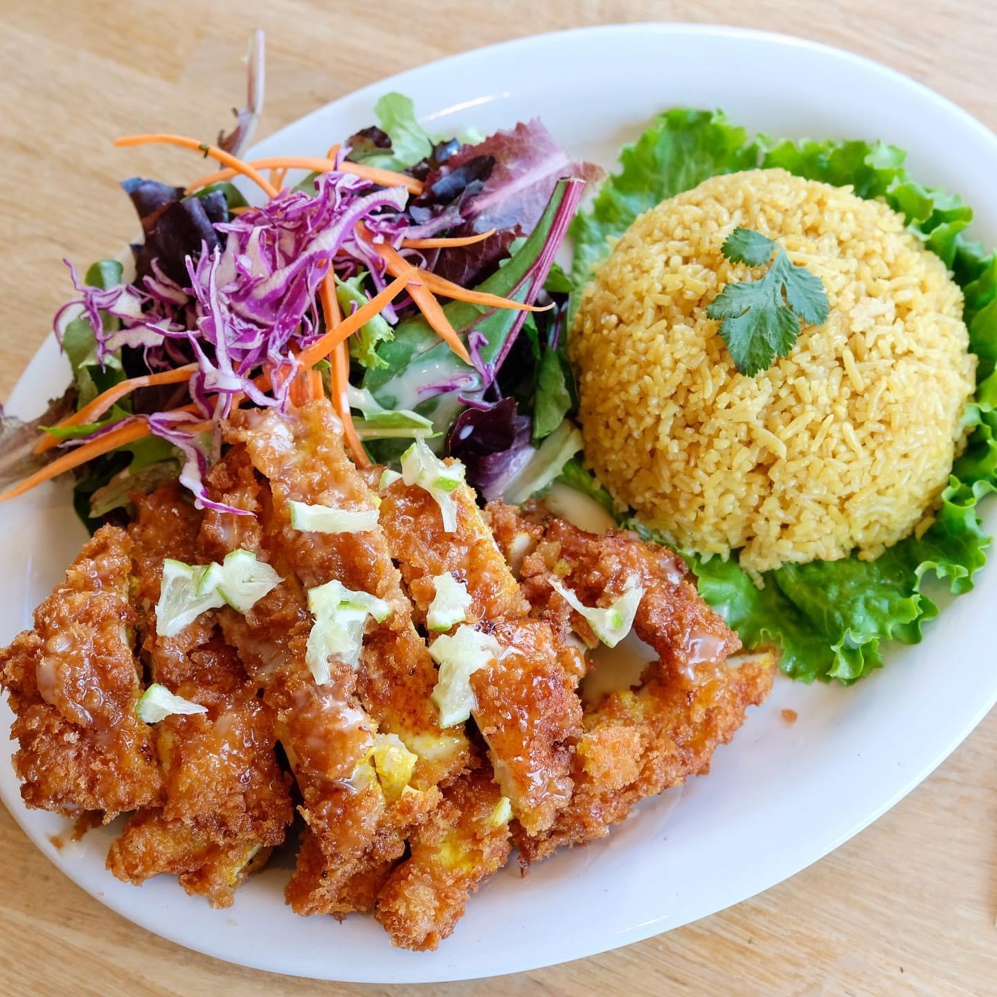 Order Lemon Chicken food online from Chaiya thai restaurant store, San Francisco on bringmethat.com