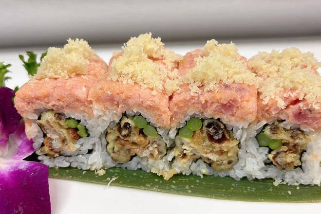 Order Spider Wing Roll food online from Blue Ginger Asian Bistro store, Parma on bringmethat.com
