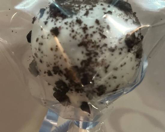 Order Cake pop (Oreo) food online from Boun Bistro store, Fort Worth on bringmethat.com