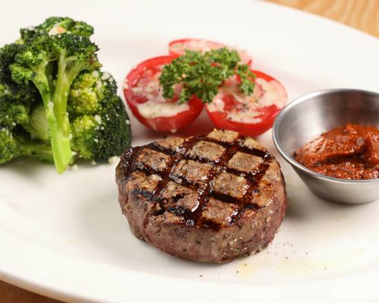 Order 6 oz. Petite Filet food online from Doc B's store, Chicago on bringmethat.com