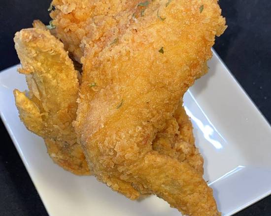 Order 3pc Fried Chicken Wing food online from Dessence Cafe store, East Point on bringmethat.com