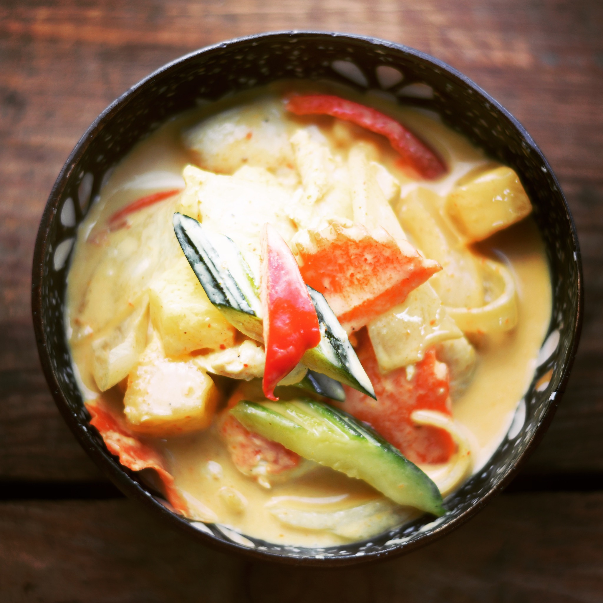 Order Yellow Curry food online from Samui Thai Cuisine store, Southbury on bringmethat.com