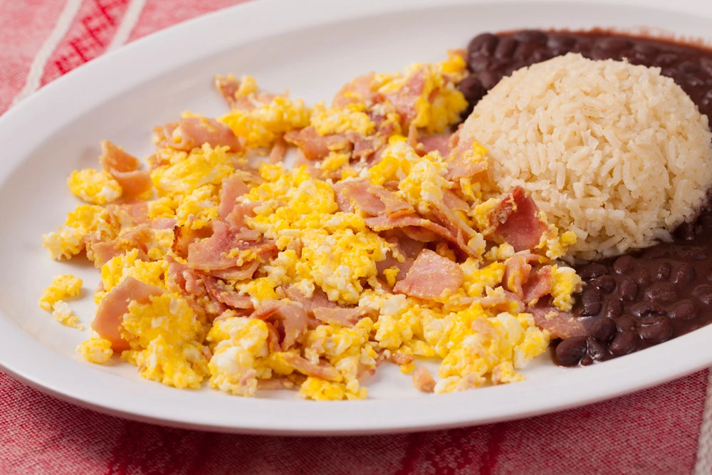 Order Huevos con Jamon Plato Breakfast food online from Playa Las Tunas store, Los Angeles on bringmethat.com
