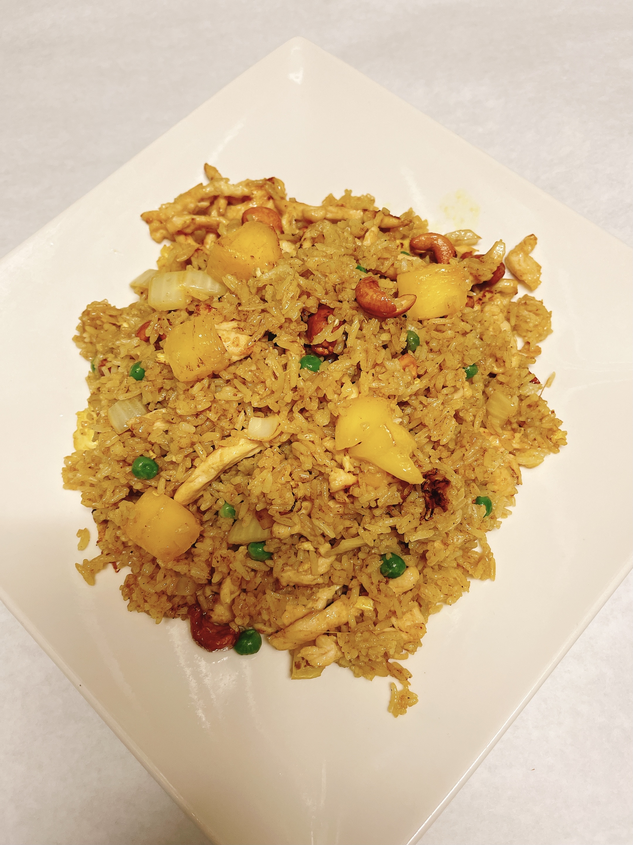 Order Pineapple Fried Rice with Chicken and Cashew Nuts food online from Pearls Chinese Restaurant store, New York on bringmethat.com