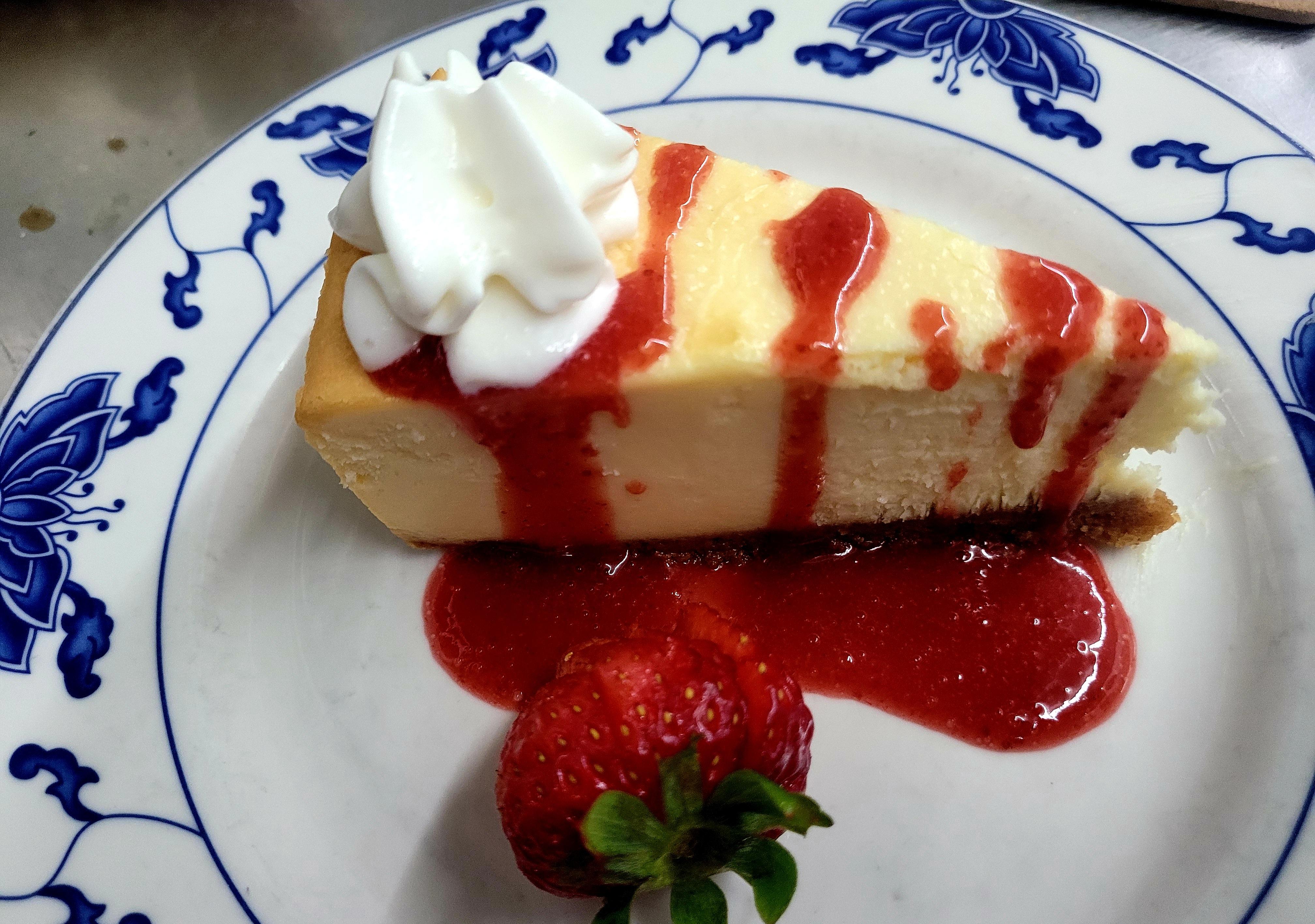 Order NY Cheesecakes food online from Highlander Public House store, Wichita Falls on bringmethat.com