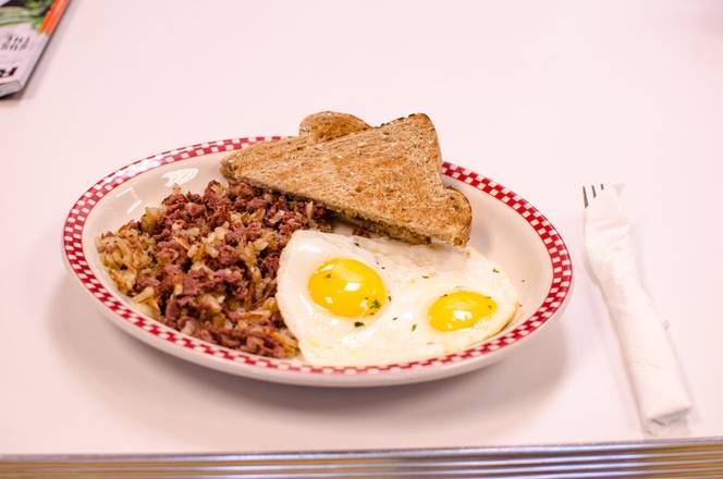 Order MUFASA’S CORNED BEEF food online from Cahill Diner store, Inver Grove Heights on bringmethat.com