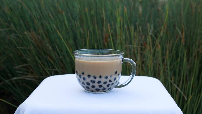 Order Royal Milk Tea, Hot (Medium) food online from Cha For Tea store, Long Beach on bringmethat.com