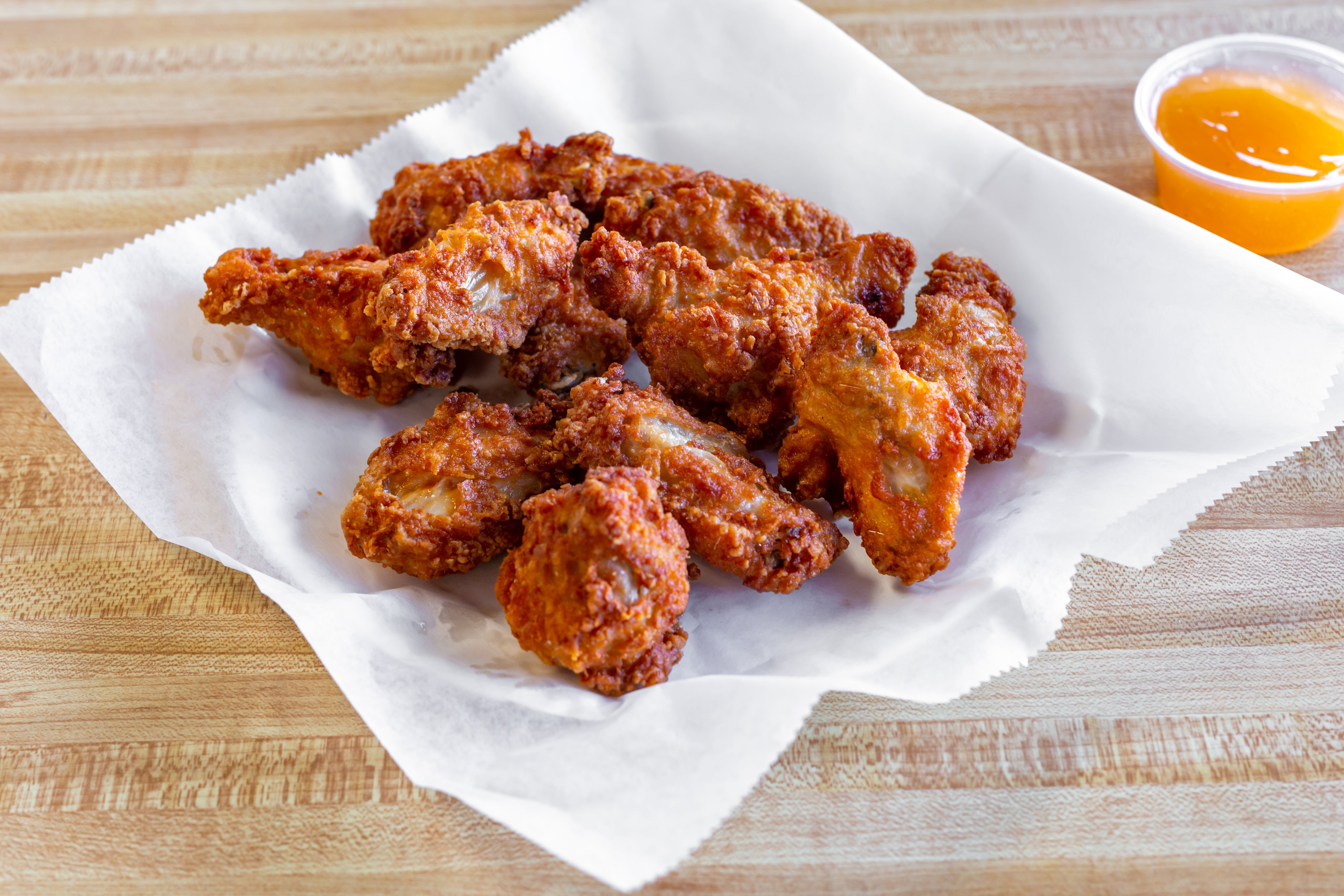 Order Side of Chicken Wings - 10 Pieces food online from Pizza World store, Salem on bringmethat.com