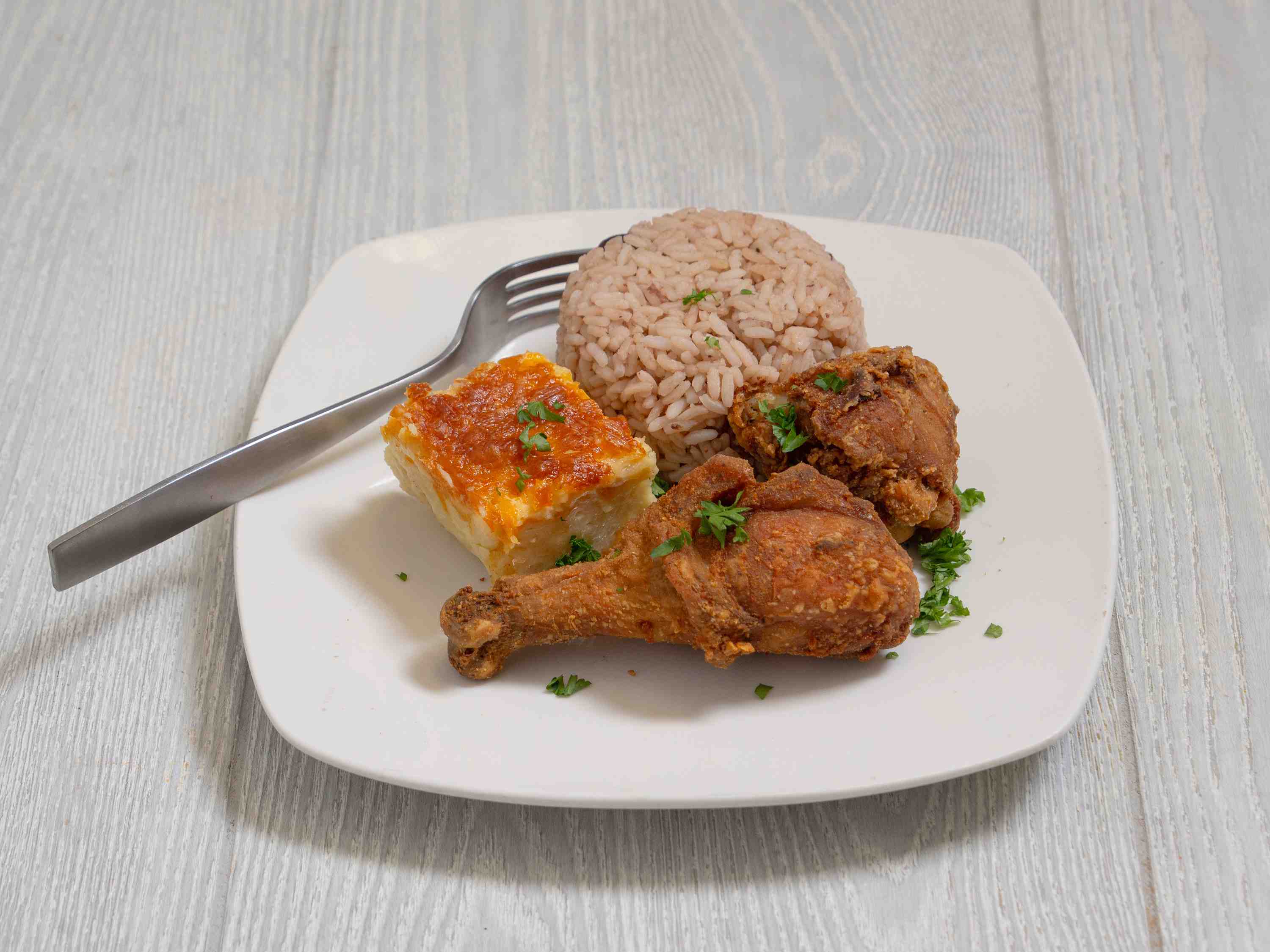 Order Fried Chicken food online from Grapes Real Jamaican Cuisine store, Wilmington on bringmethat.com