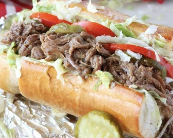 Order Hot Roast Beef Sandwich food online from Cafe On Main store, Woodbridge Township on bringmethat.com