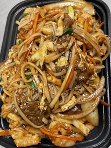 Order Pad Tai food online from Panda Chef store, Sachse on bringmethat.com