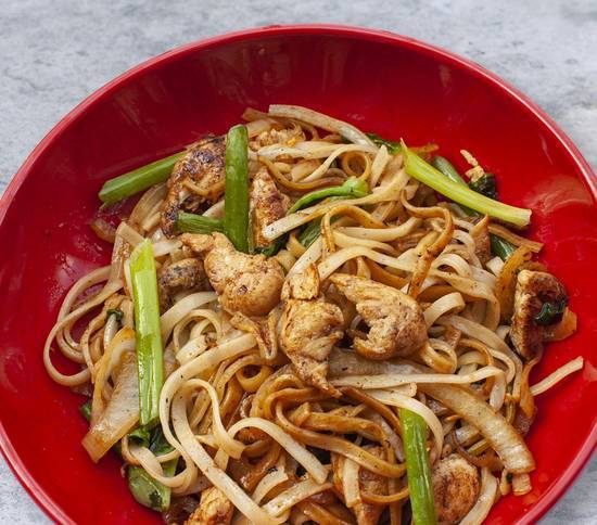 Order Drunken Noodles food online from Flat Top Grill store, Chicago on bringmethat.com