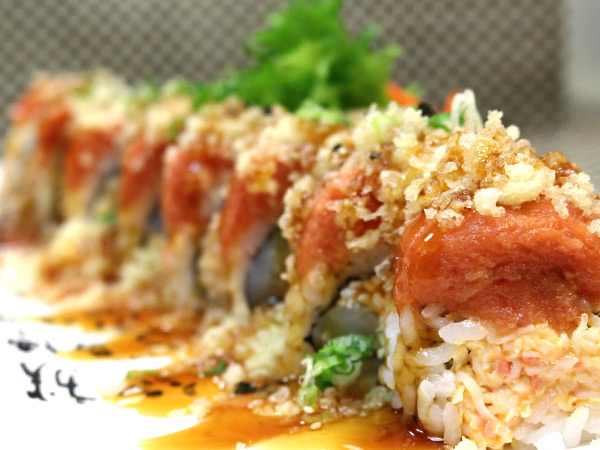 Order Honey Roll food online from Sushiraw store, Los Angeles on bringmethat.com