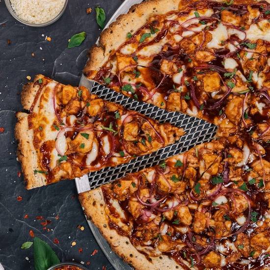 Order Cauliflower Crust BBQ Chicken Pizza (12" Small) food online from Pizzeria Bravo store, Oakland on bringmethat.com