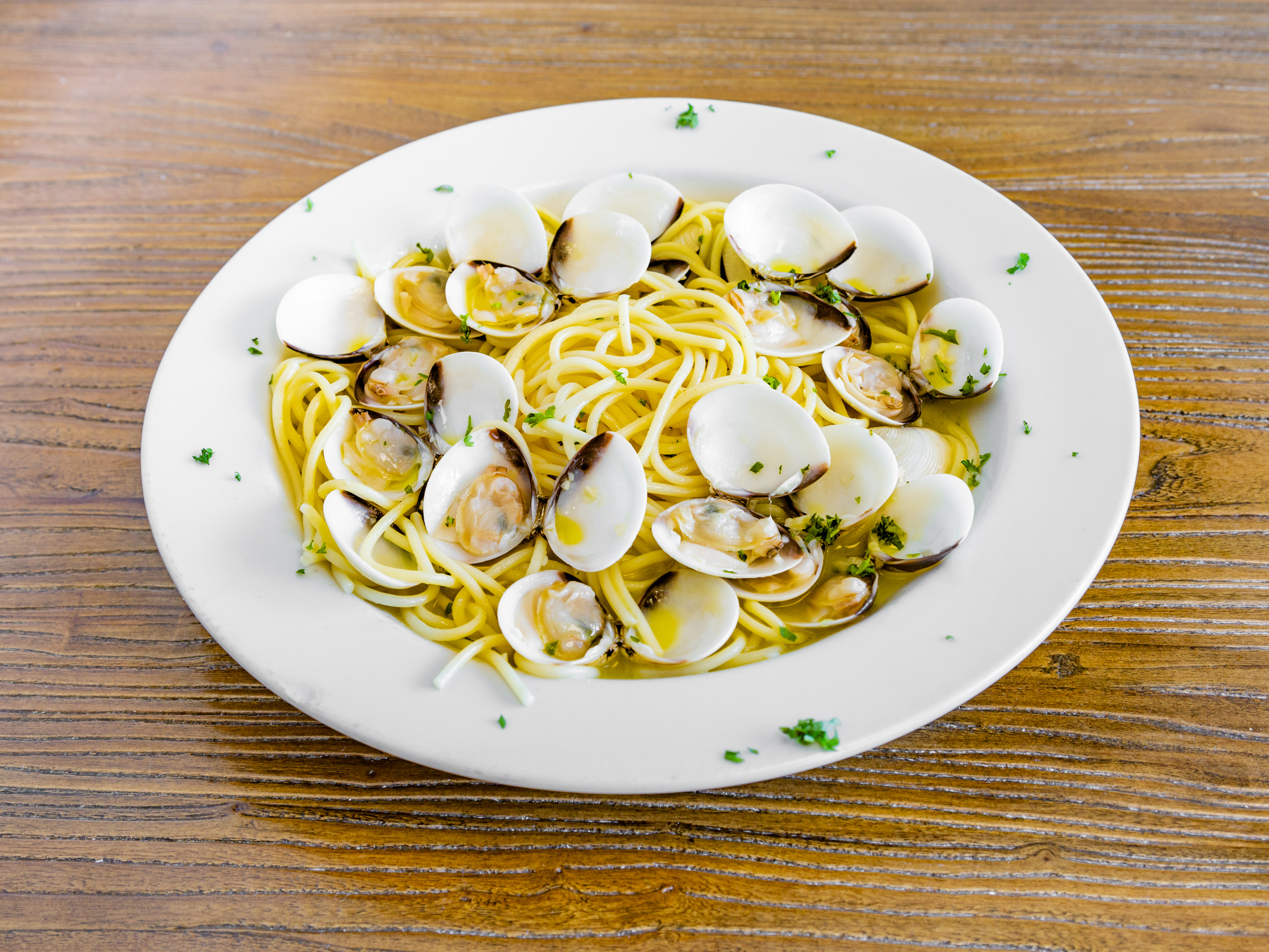 Order Clams White Pasta food online from Dominick Pizza Liberty Corner store, Basking Ridge on bringmethat.com