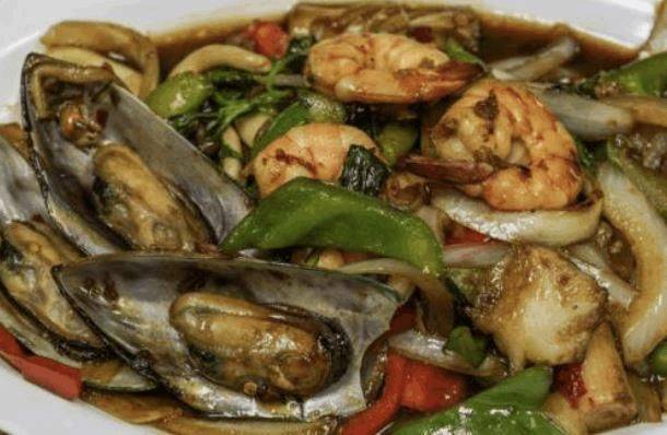 Order Boonsee Seafood Special food online from Boonsee Thai Kitchen store, Norco on bringmethat.com