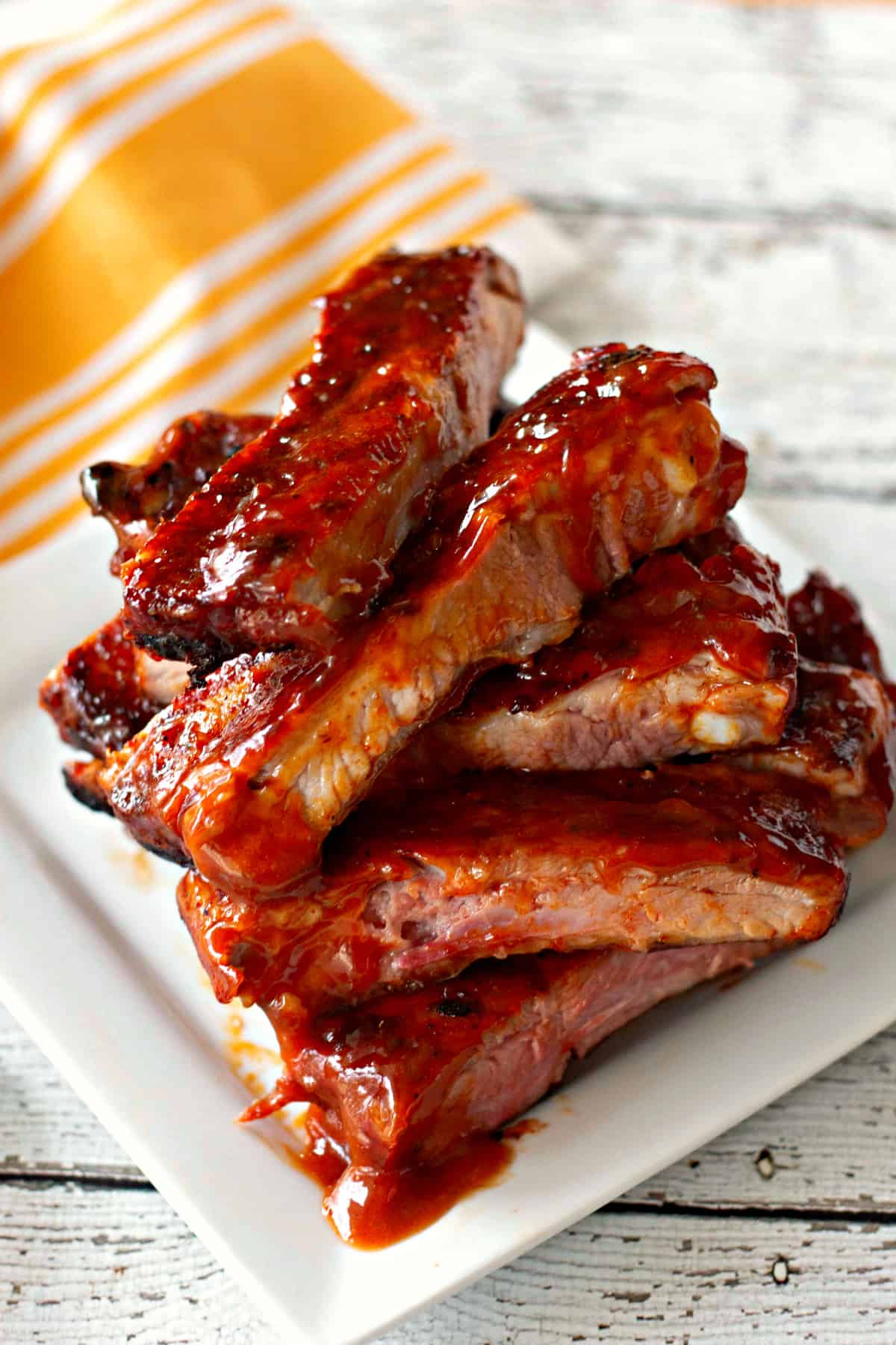 Order 25. Barbecued Spare Ribs food online from Ju Feng Chinese Restaurant store, Brooklyn on bringmethat.com