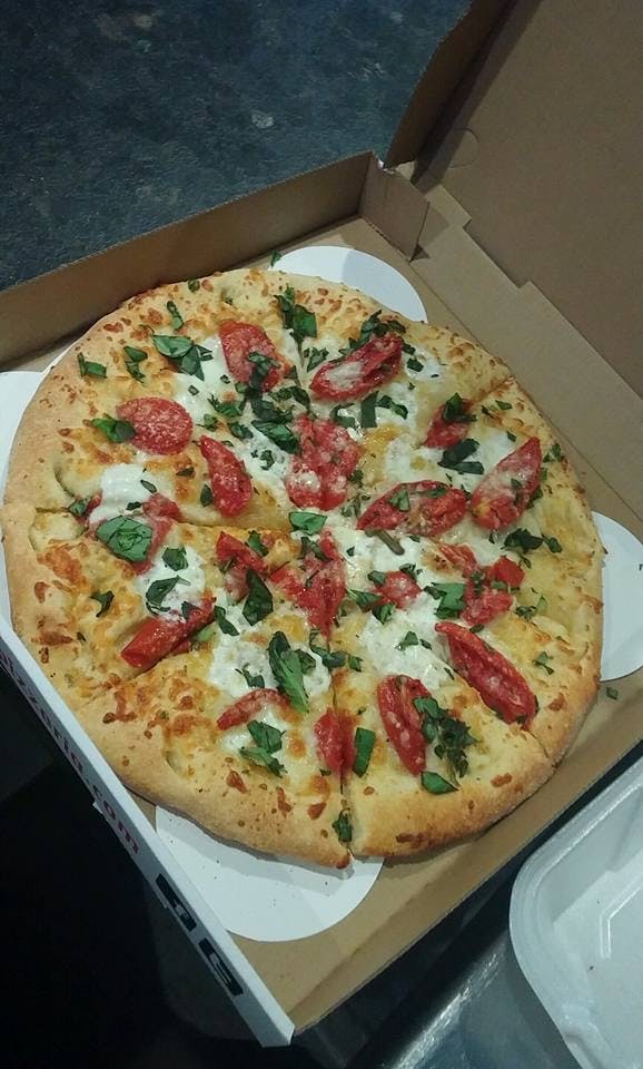 Order Margherita Pizza - Small 8" food online from Firehouse Pizzeria store, Garden City on bringmethat.com