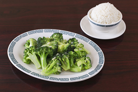 Order Garlic Broccoli Combo Dinner food online from Wok Shop Cafe store, San Francisco on bringmethat.com