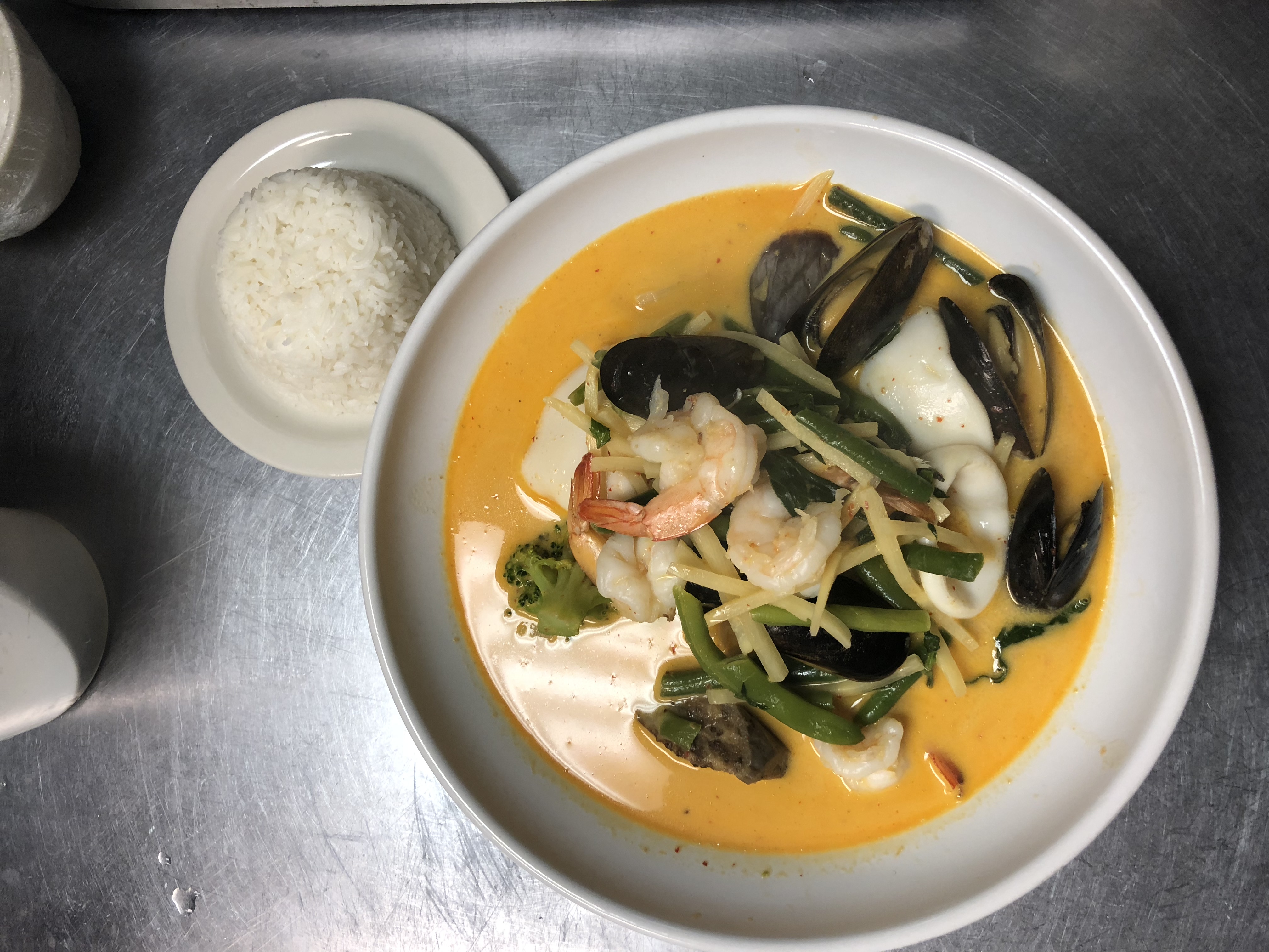 Order Seafood Thai Curry food online from Thai Jasmine To Go store, Point Pleasant Beach on bringmethat.com