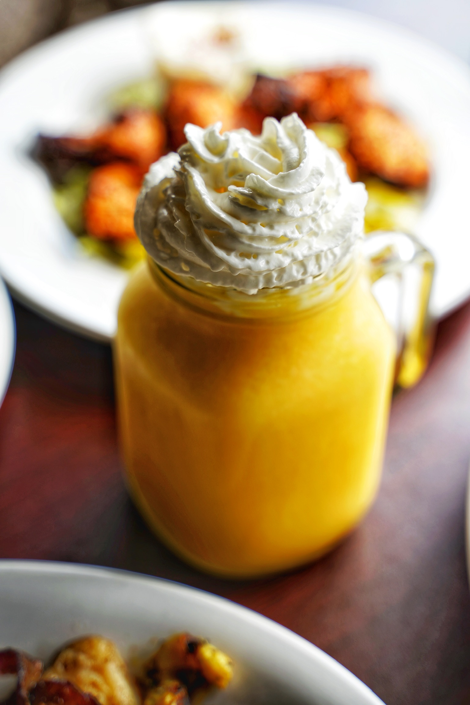 Order Peach Smoothie food online from Antika Cafe And Grill store, Houston on bringmethat.com