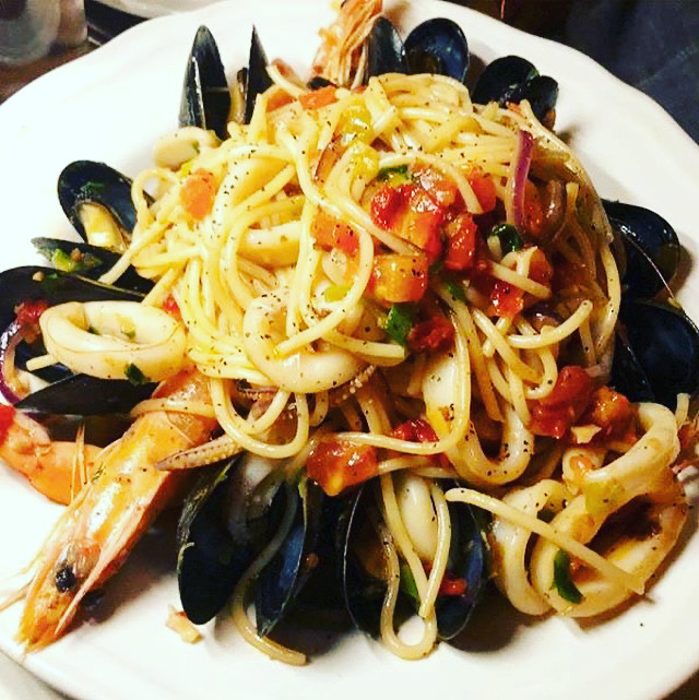 Order Seafood Pasta food online from Under the Bridge store, New York on bringmethat.com