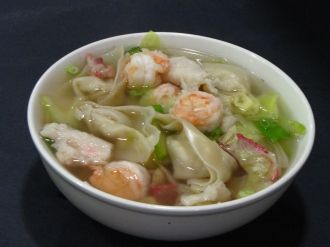 Order Wor Wonton Soup 沃馄炖汤 food online from Rose Garden store, Puyallup on bringmethat.com
