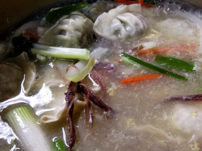 Order Chicken Wonton Soup food online from Seoul Fusion store, Kennewick on bringmethat.com