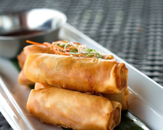 Order Vegetable Spring Rolls (5pc) food online from Aroma Indian Restaurant store, Bloomington on bringmethat.com