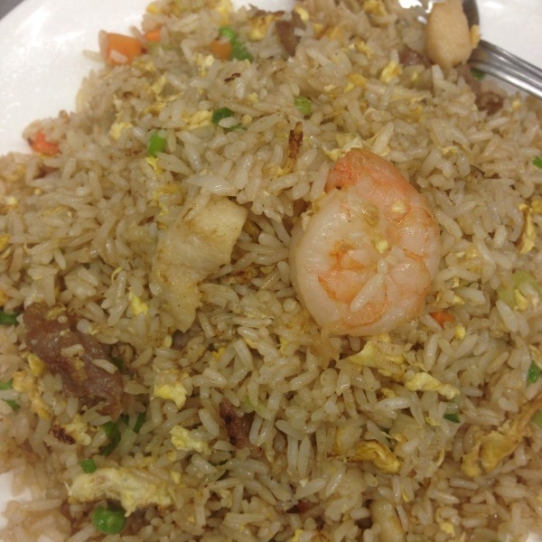 Order House Special Fried Rice food online from Chang's kitchen store, San Francisco on bringmethat.com