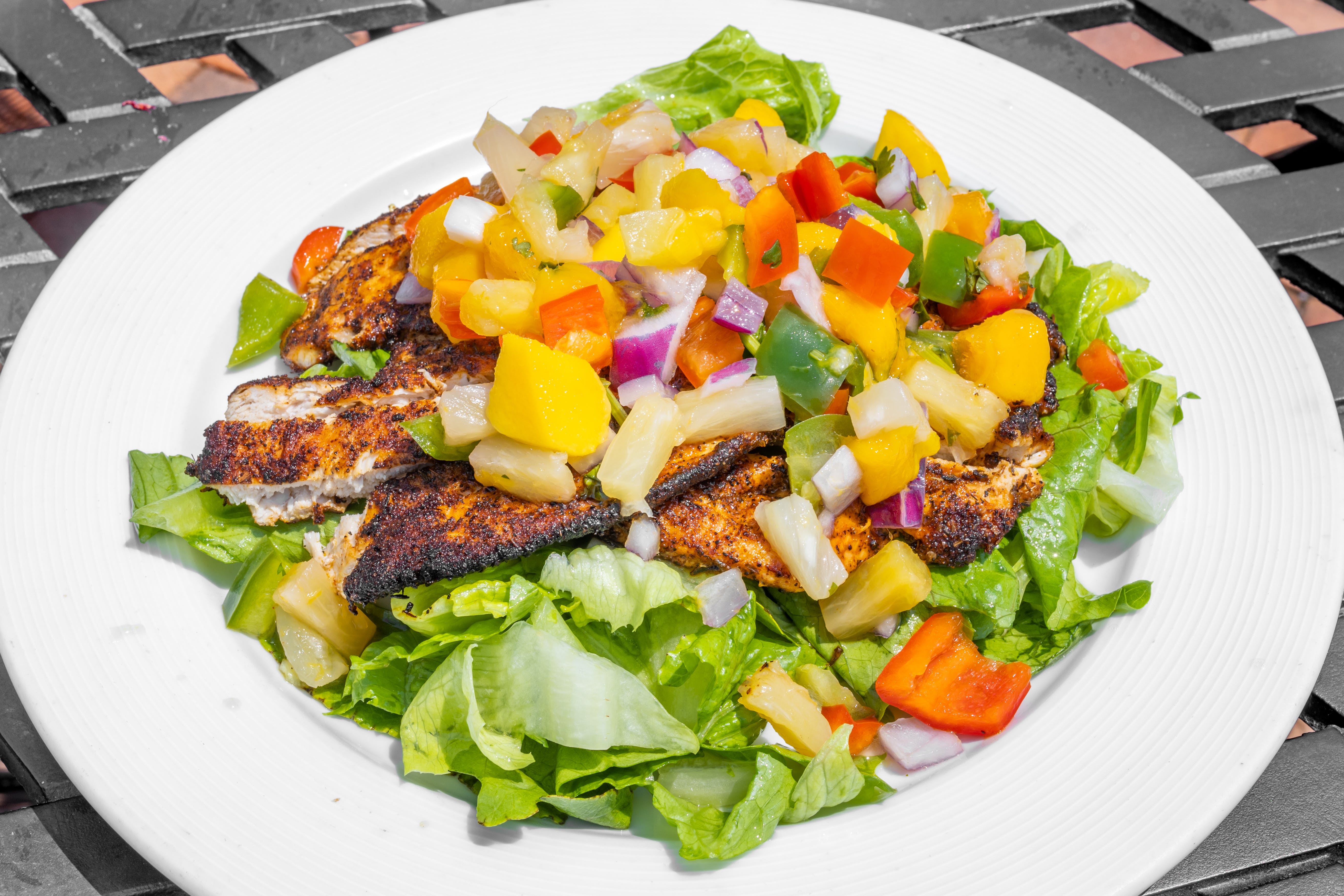 Order Blackened Chicken Salad - Salads food online from Forte Pizzeria store, Randolph on bringmethat.com