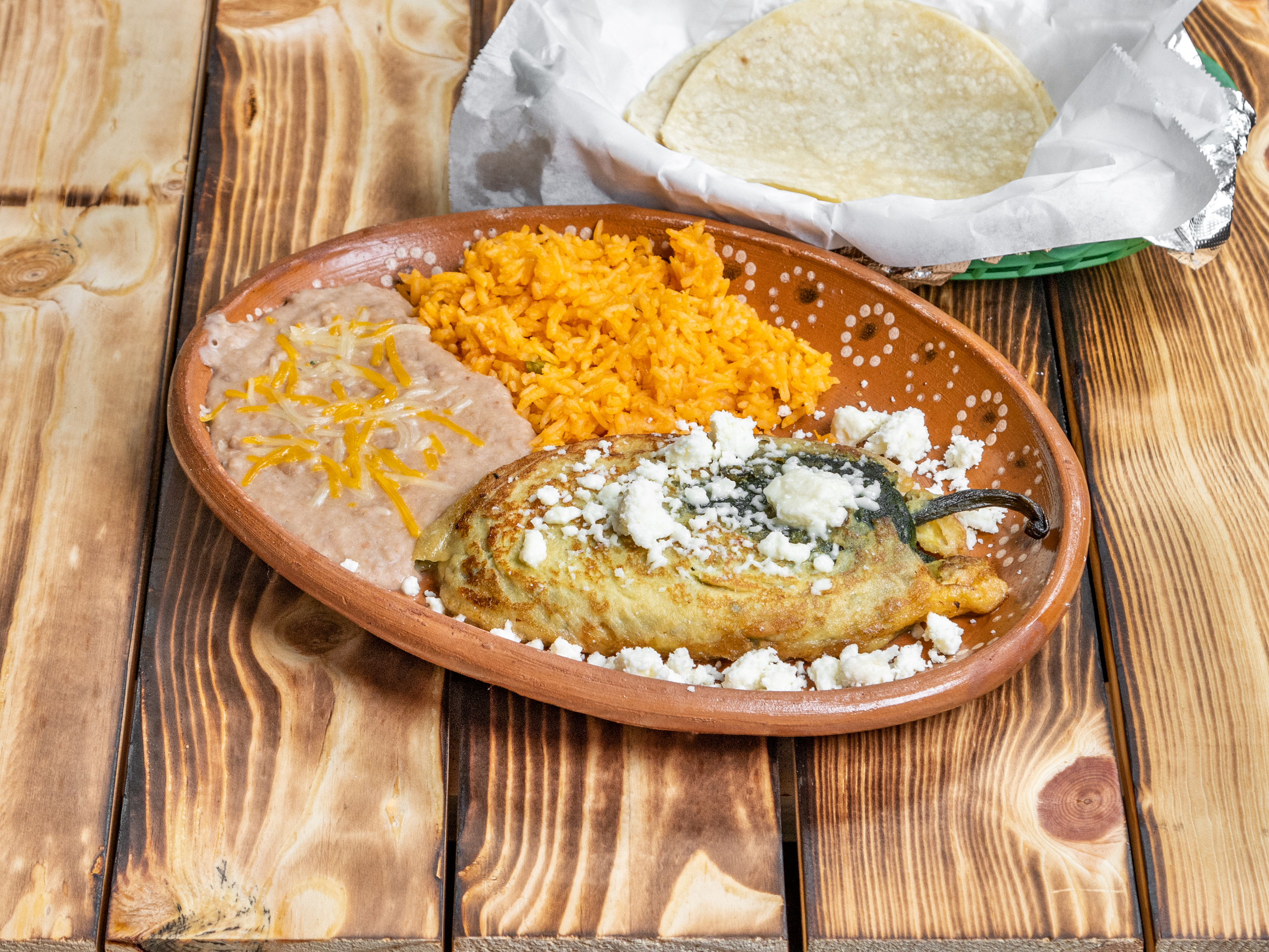 Order Chile Relleno Lunch food online from Restaurant Y Tacos El Chino store, Dallas on bringmethat.com