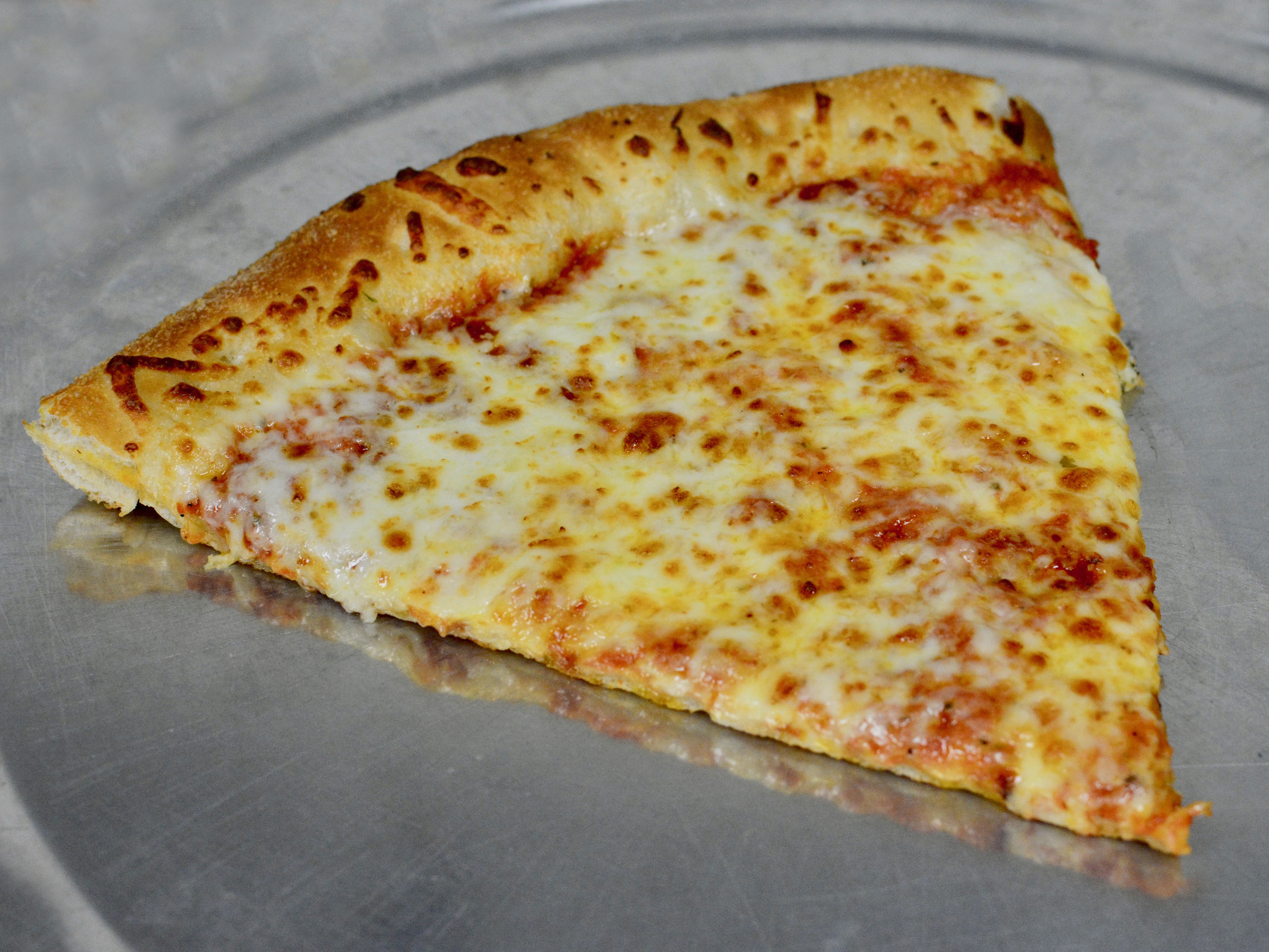 Order NY Cheese Pizza Slice food online from Mamma Ilardo's Pizzeria store, Washington on bringmethat.com