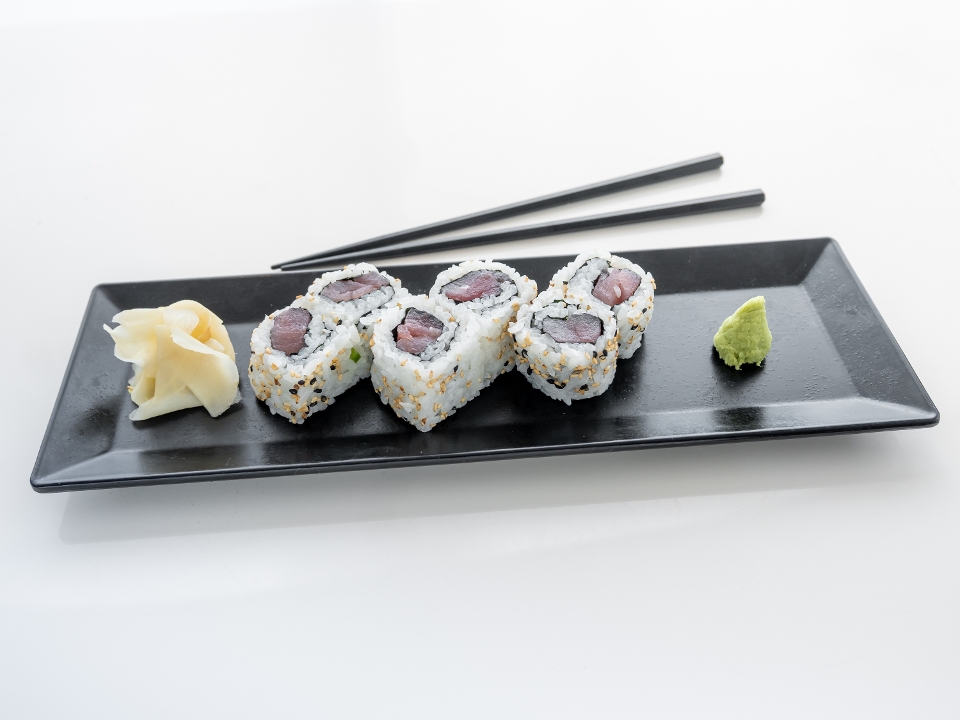 Order Tuna Roll food online from Azie in Media store, Media on bringmethat.com