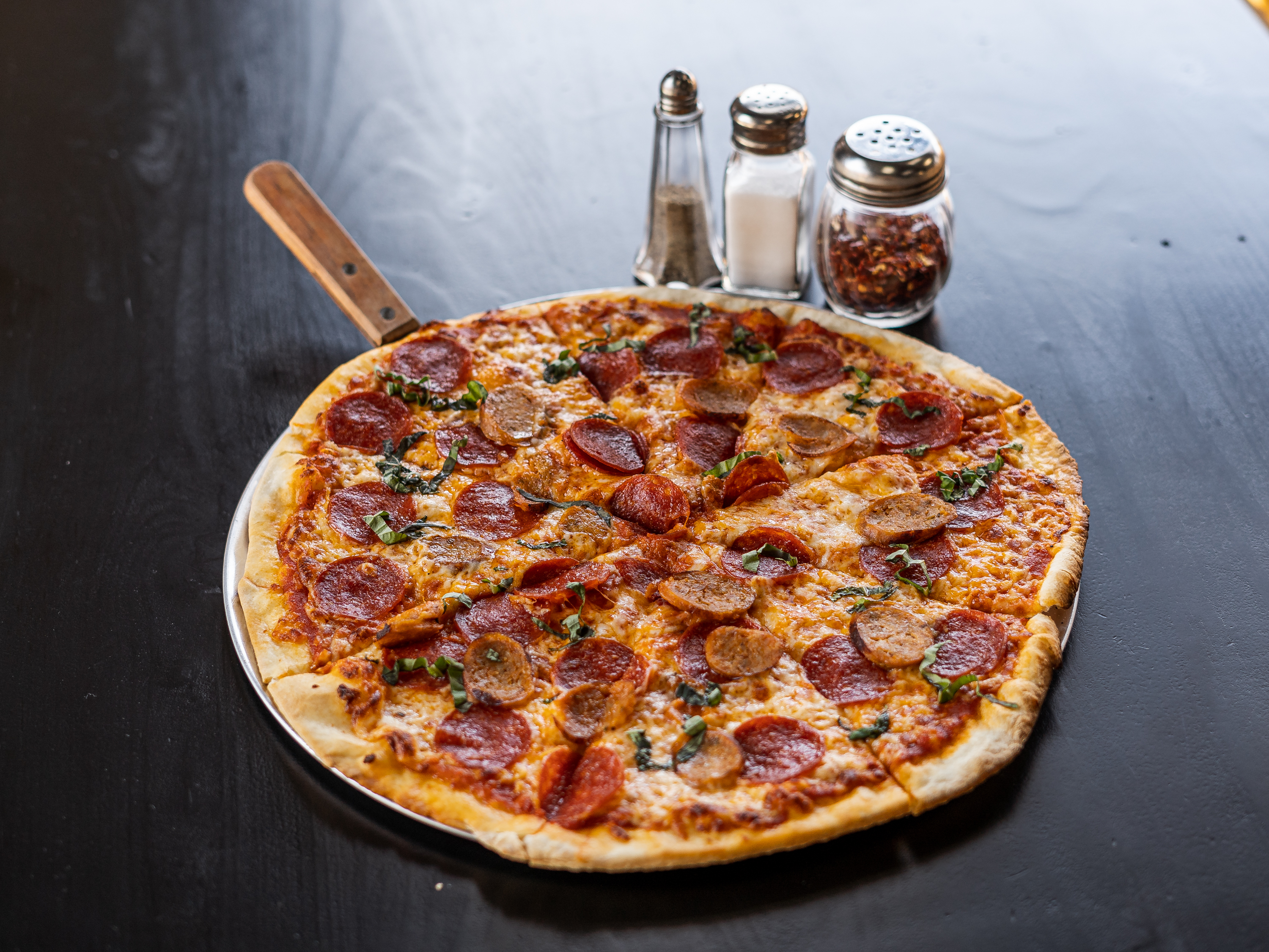 Order Alla Sasiccia e Salamino Pizza food online from Pizza Pasta Dilla store, Los Angeles on bringmethat.com