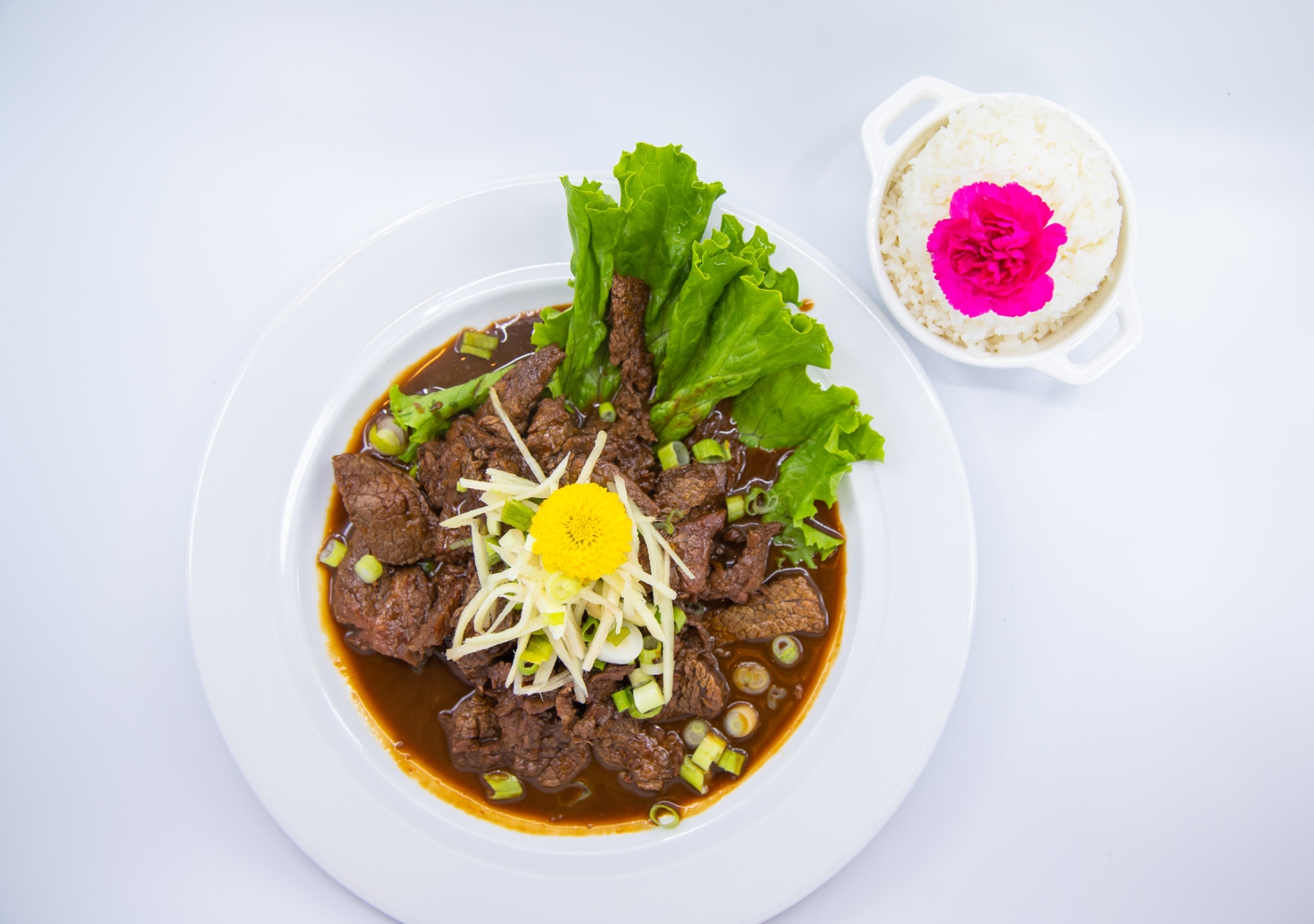 Order Siam Beef food online from Chao phra ya thai (catering) store, Herndon on bringmethat.com