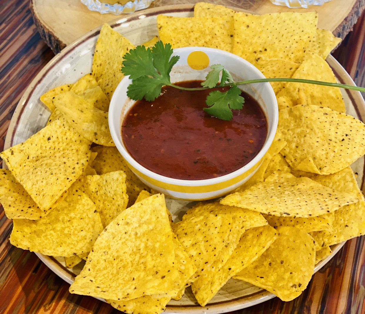 Order Salsa and Chips food online from Guac N Tacos store, Western Springs on bringmethat.com
