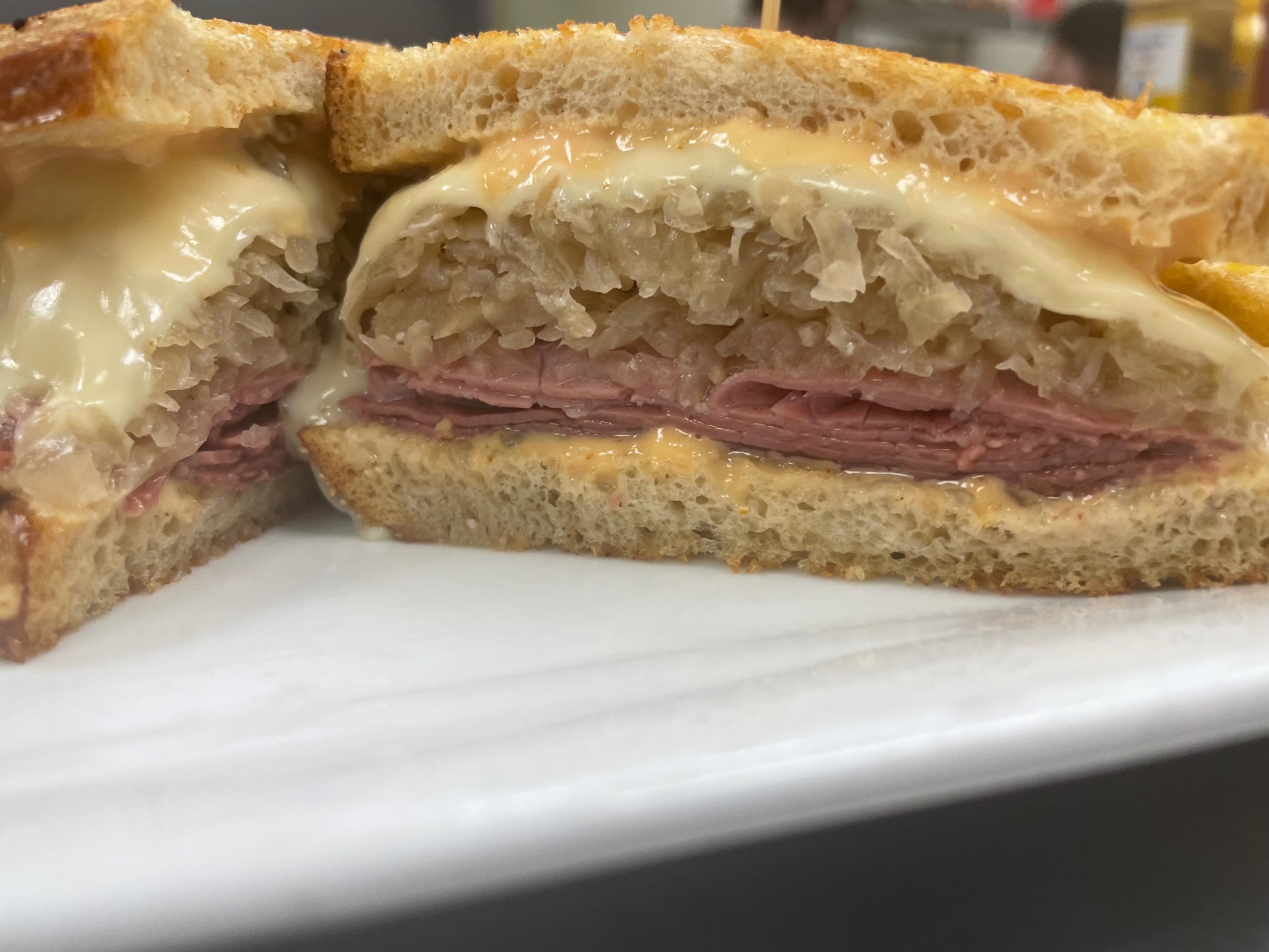 Order Grilled Reuben Sandwich food online from Dunderbak's store, Whitehall on bringmethat.com