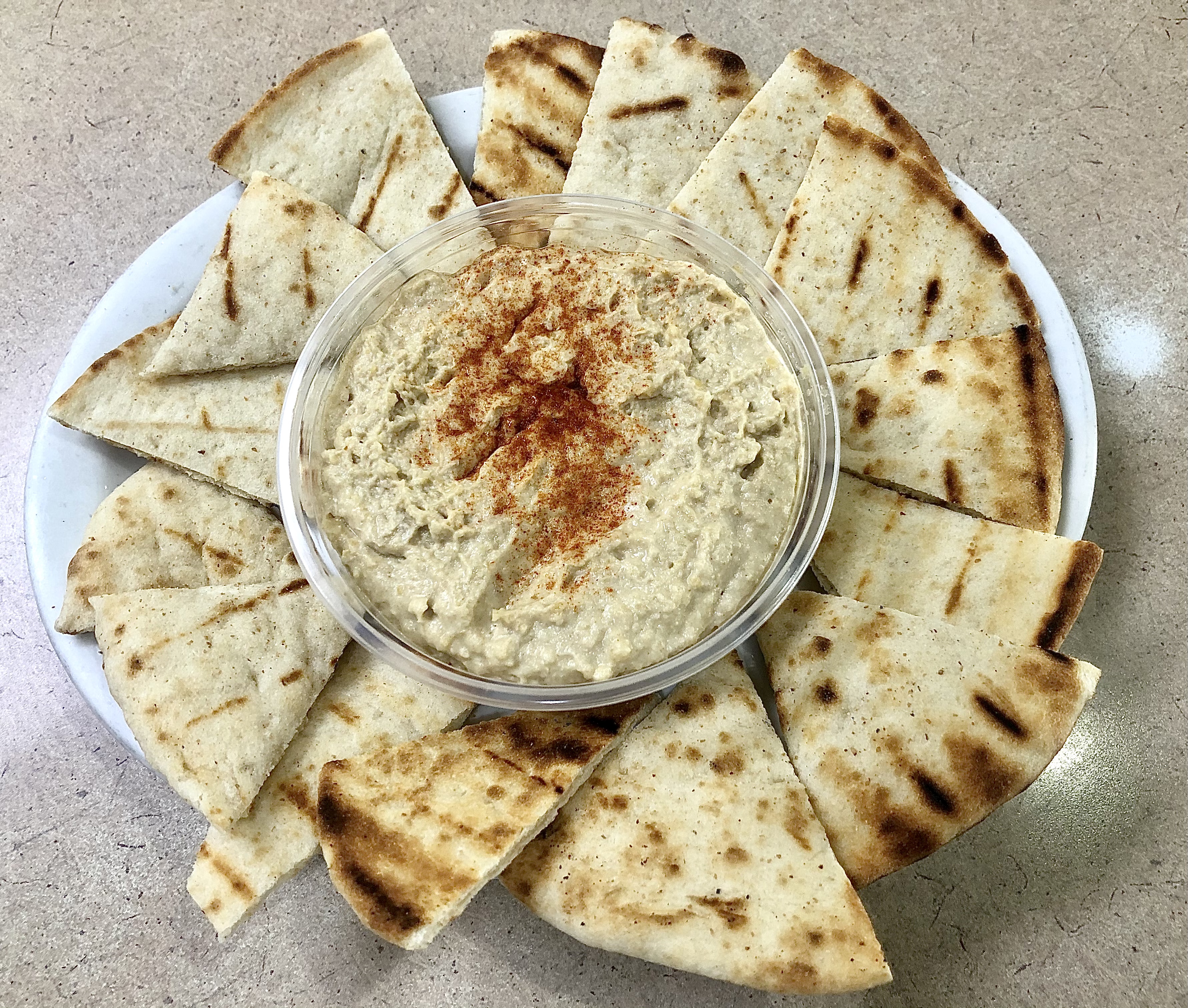 Order Homemade Hummus with Pitas food online from Hub's Restaurant store, Skokie on bringmethat.com