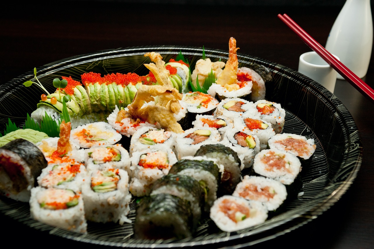 Order Caterpillar Platter food online from I Love Sushi on Lake Union store, Seattle on bringmethat.com