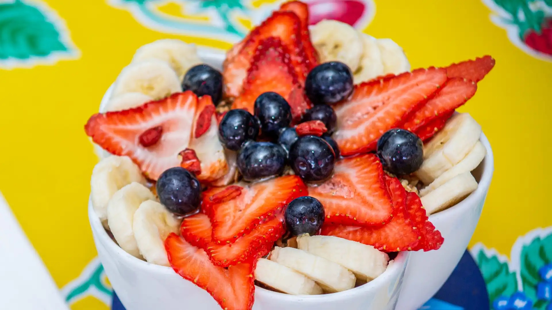Order Classic Acai Bowl food online from The Acai And Smoothie Girl store, Beverly Hills on bringmethat.com