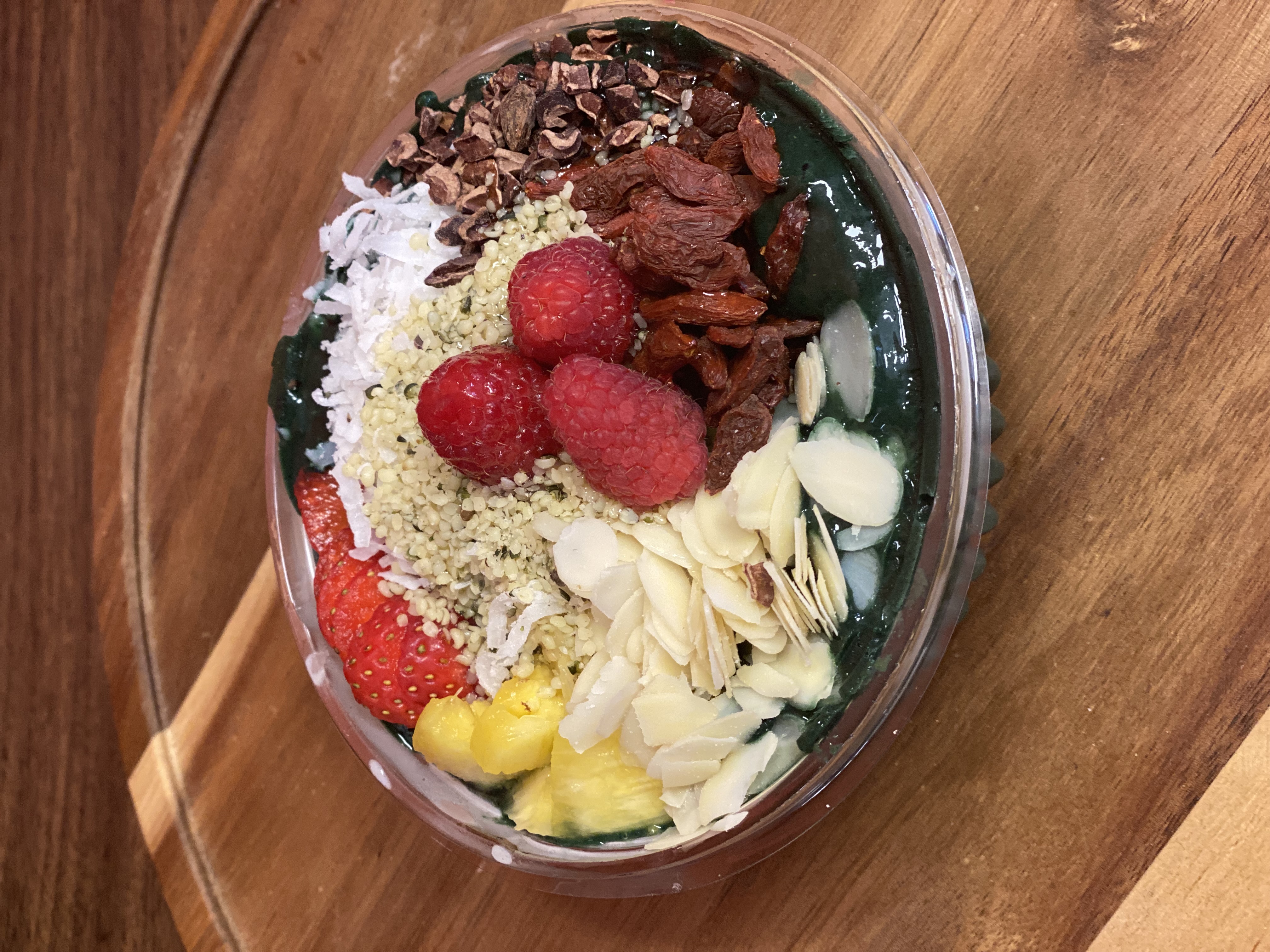 Order Green Superfood Smoothie Bowl food online from Six Corners Café store, North Bergen on bringmethat.com