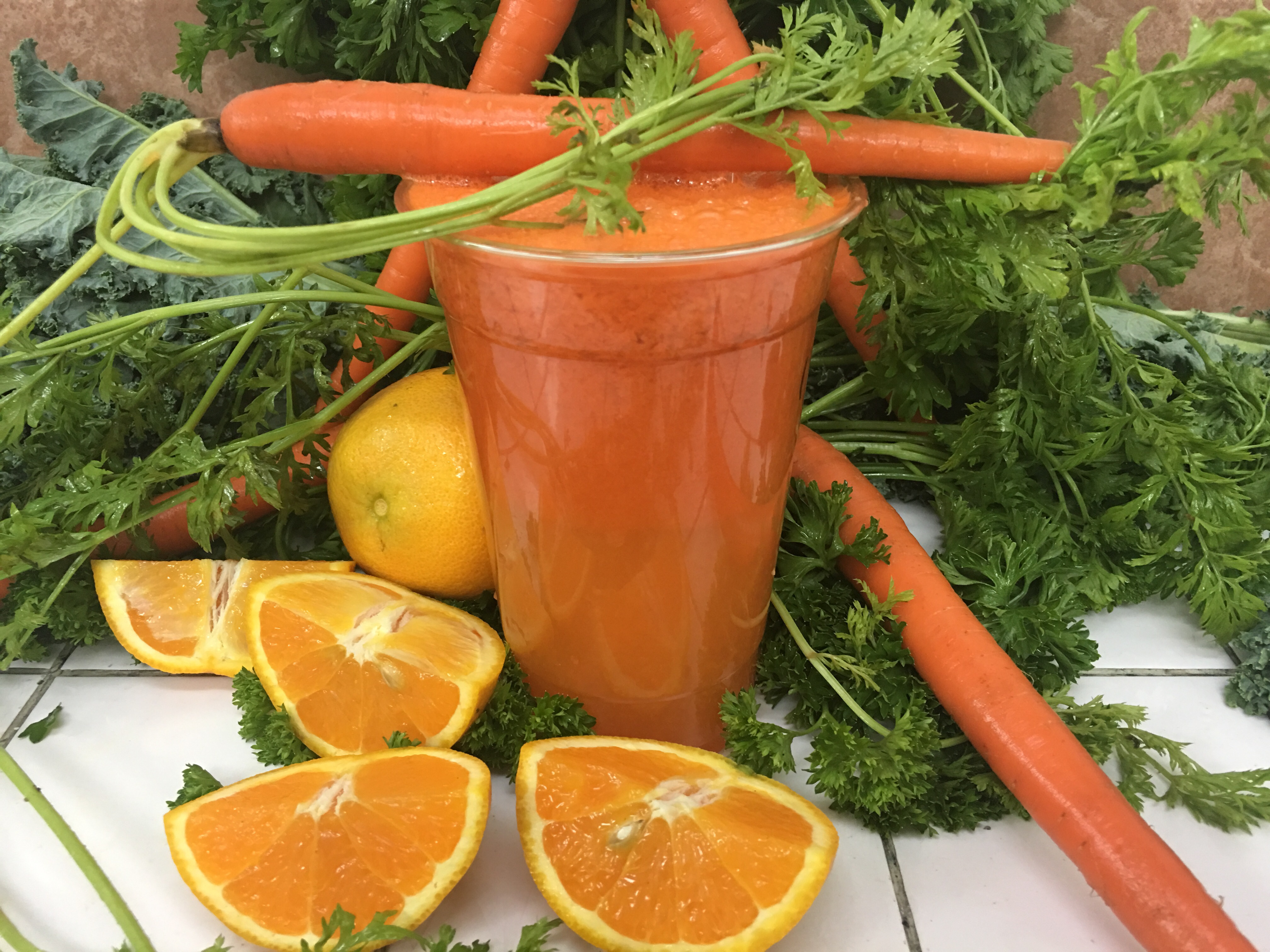 Order 1. Carrot and Orange Juice food online from Elmhurst Deli store, Elmhurst on bringmethat.com